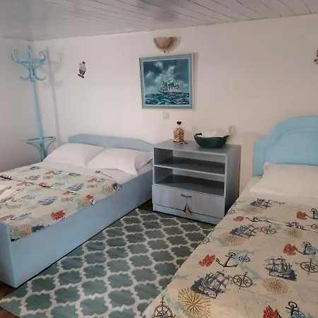 Guest house La Doi Pasi De Mare