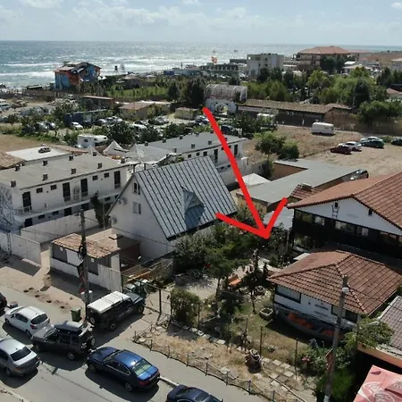 La Doi Pasi De Mare 4* فاما فيكي
