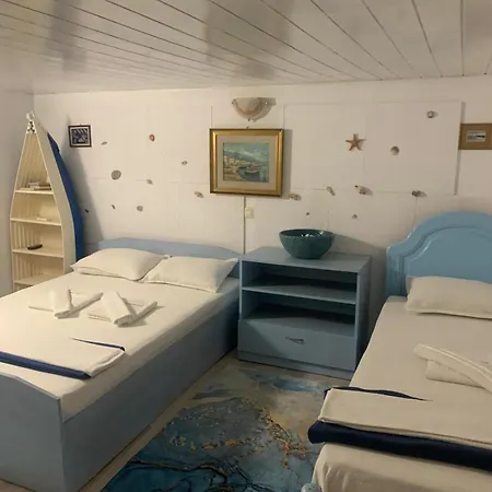 La Doi Pasi De Mare Πανσιόν *