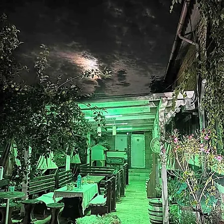 La Doi Pasi De Mare Guest house
