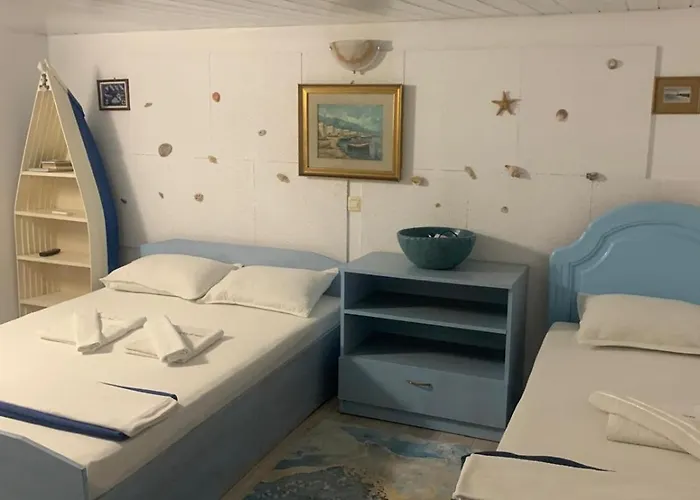 La Doi Pasi De Mare Guest house 4*